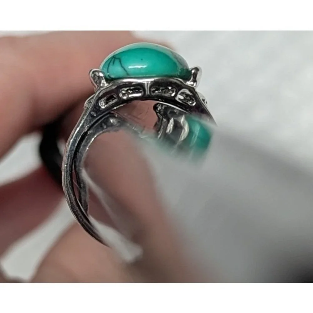 Silver Tone Ring Size 9 Aqua Blue Teal Oval Stone Fashion Costume Jewelry New
